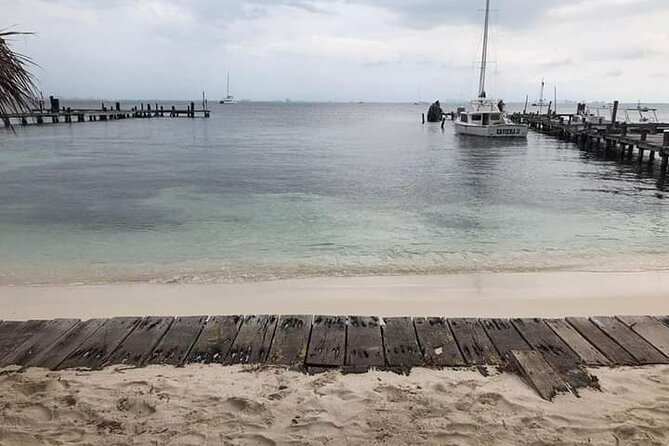 Isla Mujeres Premium Tour in Private Catamaran with Lunch - Playa Norte gives you two hours to choose