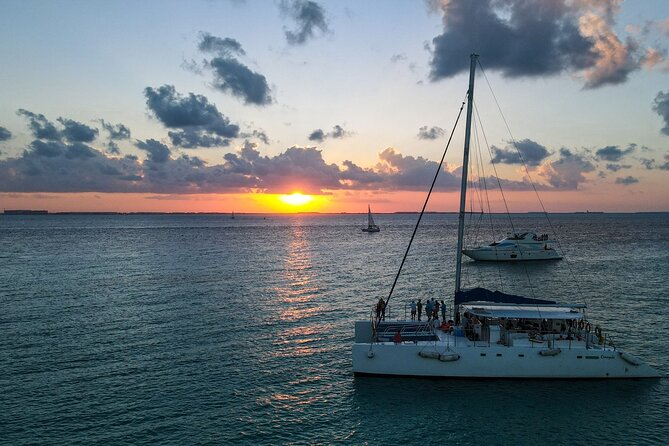 Isla Mujeres Sunset Cruise and Tour from Cancun - Snacks and drinks are useful, but keep expectations modest