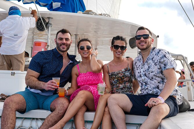 Isla Mujeres Sunset Cruise and Tour from Cancun - Photos can be a nice extra, not a guaranteed benefit
