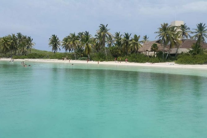 Isla Mujeres Unlimited! Fun & Party with transportation - Boarding at the Punta Sam marina