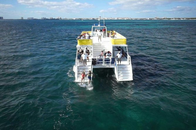 Isla Mujeres Unlimited! Fun & Party with transportation - Isla Mujeres free time: about 90 minutes