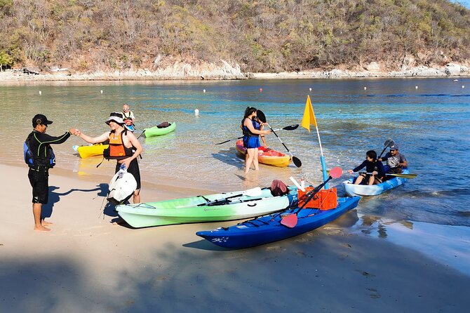 Kayak Huatulco Sunrise - An early start at Playa La Entrega