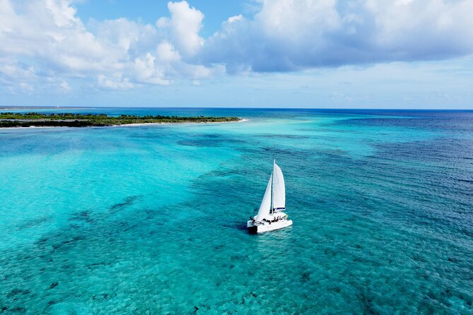Lagoon 39ft Private Catamaran 5hr - El Cielo Full Experience - What the boat feels like for groups of 4 to 15