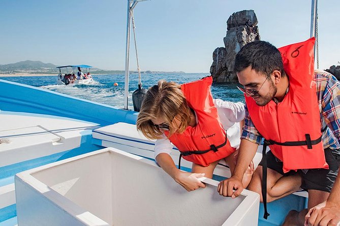 Land’s End Experience – Arch, Beaches & Marine Life - The boat ride to Cabo’s Arch