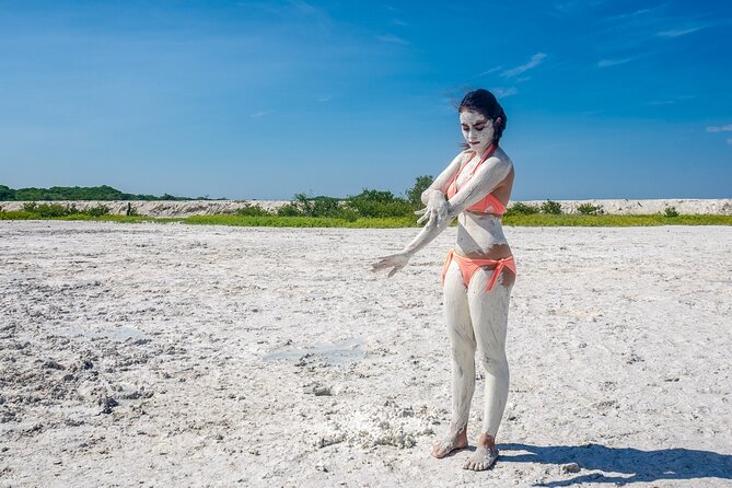 Las Coloradas Pink Lake & Rio Lagartos Guided Tour - Meeting crocodiles at Itzamkanac