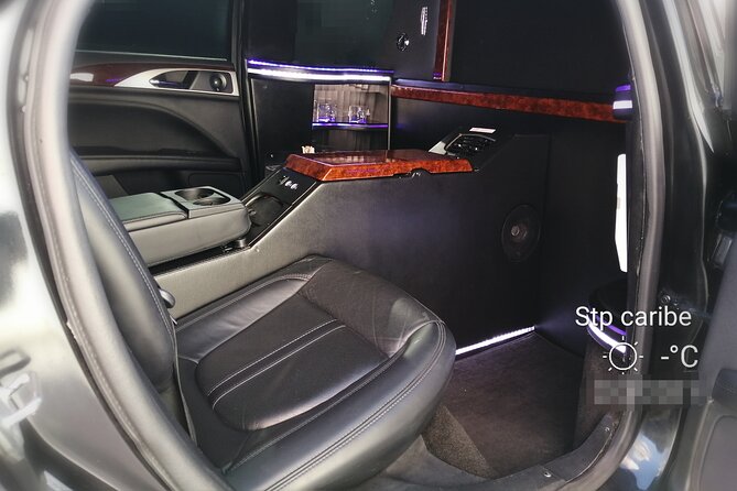 Lincoln Strecth Limousine with Wi Fi on board - The Vehicle Issue You Should Address Before Arrival