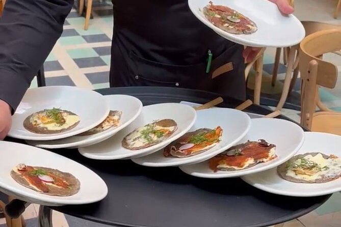 Local Foodie Adventure in Mexico: +10 dishes with Sherpa Tours - Plaza Luis Cabrera and the city between meals
