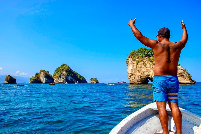 Los Arcos 5 islands Snorkeling Cliff Jumping and Hidden Beach - Meeting at the Zona Romántica Pemex station