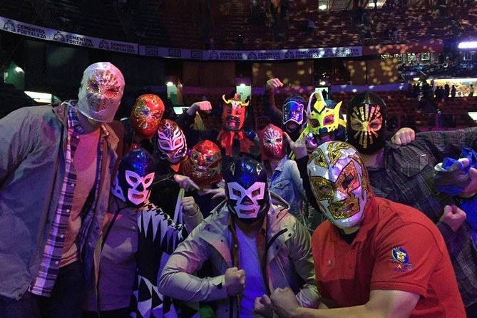 Lucha Libre Tour and Mezcal Tasting in Mexico City - Barrio Alameda: a relaxed start with serious mezcal