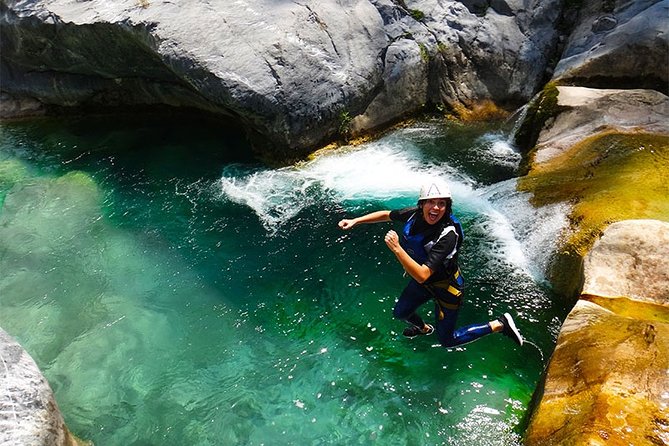 Matacanes : Canyoning + Hiking + Water Jumps + Rappel + Caves - Underground tunnels and the change of scenery