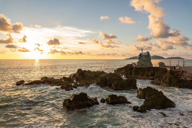 Mazatlan Sightseeing and Beach Activities All Inclusive - Guides are a major strength, but coordination varies