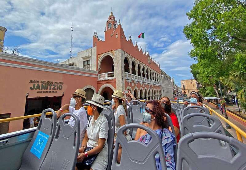 Mérida: Panoramic Sightseeing Tour Bus Ticket with 2 Routes - Who will enjoy this ride most?