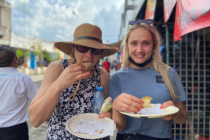 Merida Walking Food Tour. Authentic & Local Cuisine - Plaza Grande popsicles to finish