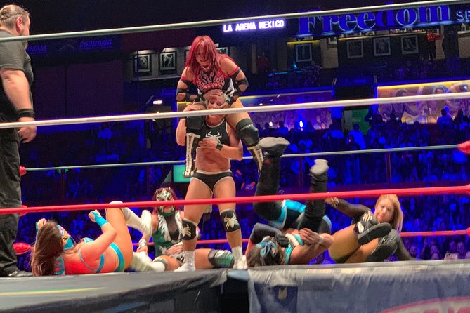 Mexican Wrestling: Experience Lucha Libre in Mexico City - Getting to Arena México after dark