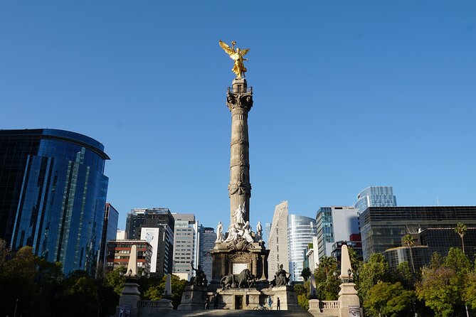 Mexico City: 19 City Highlights Bicycle Tour - The guides make the difference