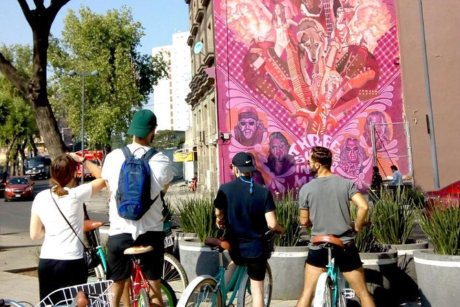 Mexico City; ART NACO : Murals & Street Art Bike Tour - A pause at Pushkin Garden and a look at Roma