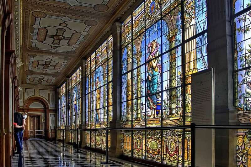 Mexico City: Chapultepec Castle and Anthropology Museum Tour - What the guides add to the day