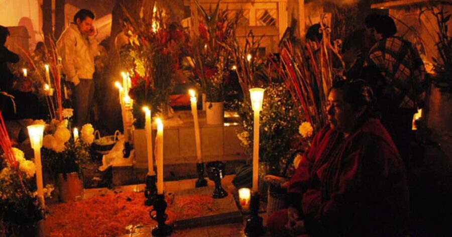 Mexico City: Day of the Dead Guided Tour - The long ride to Xochimilco