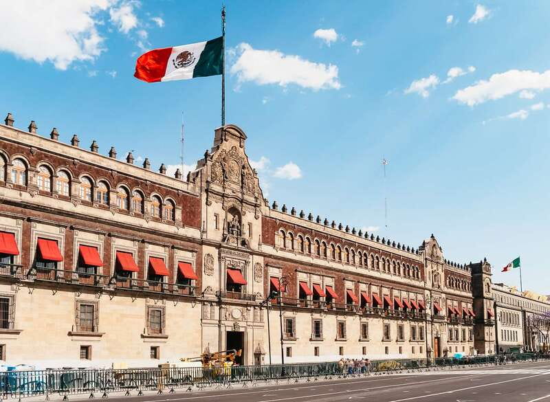Mexico City: Hop-on Hop-off Bus Tour - Meeting points, tickets, and accessibility