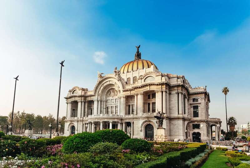 Mexico City: Hop-on Hop-off Bus Tour - Why the Turibus works well in Mexico City