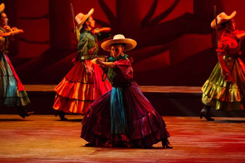 Mexico City: Mexican Folklore Ballet - Why the Mexican Folklore Ballet belongs on your Mexico City list