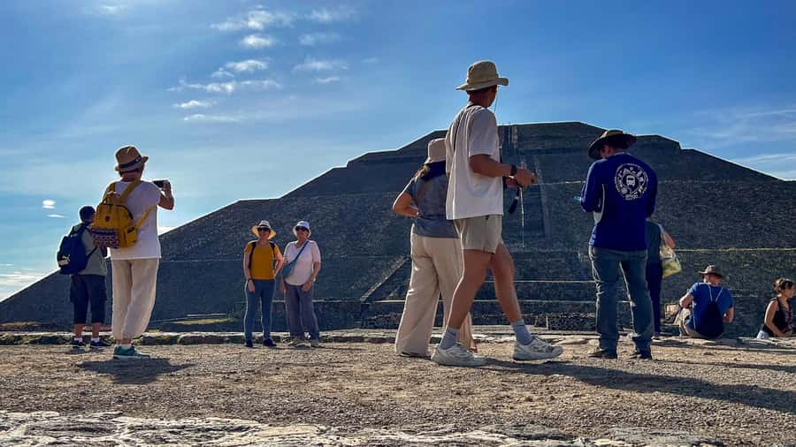 Mexico City: Teotihuacan Early or Afternoon Access Tour - Lunch in Tlacaelel