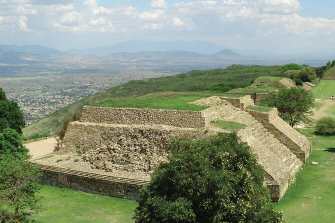 Monte Alban - Full Day Guided Tour with or without Food - Oaxaca - Black Clay in San Bartolo Coyotepec