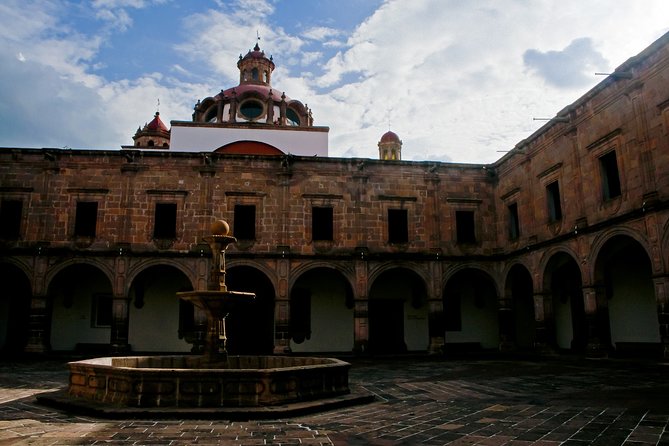 Morelia City Tour - Forty minutes with Michoacán crafts