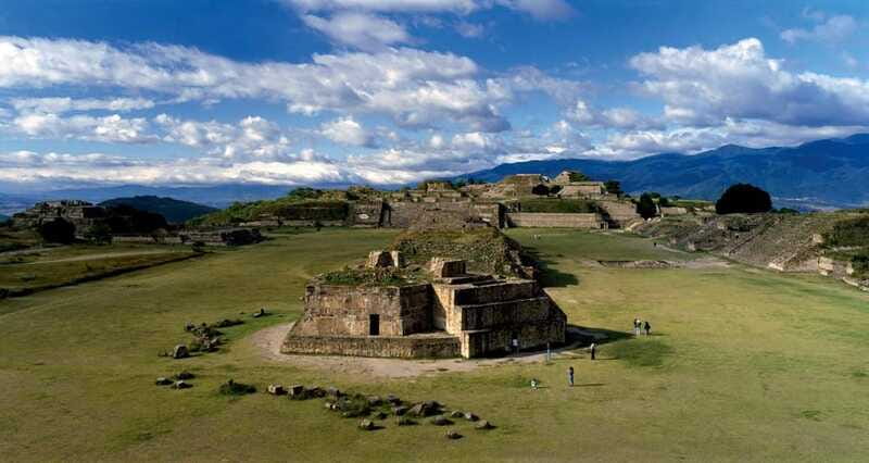 Oaxaca de Juarez: Monte Alban Half-Day Tour - Booking details that affect your decision