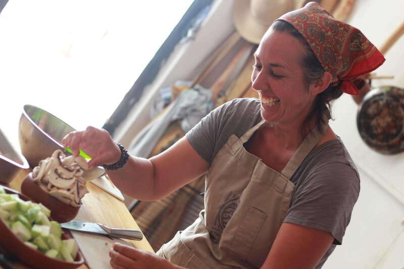 Oaxaca: Oaxacan Mole Workshop with a Traditional Cook - The market walk puts mole in context