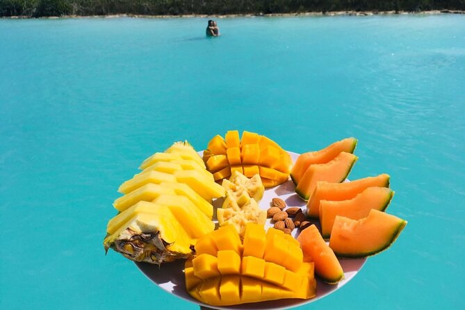Pontoon Tour - Visit the Pirate Channel, Cenotes and Islands. - Reading the seven colors from the boat
