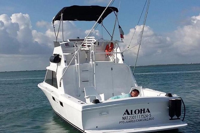 Private fishing charter Bertram 31ft 6 pax max if you don't fish you don't pay - Crew service: hard work, but ask questions early