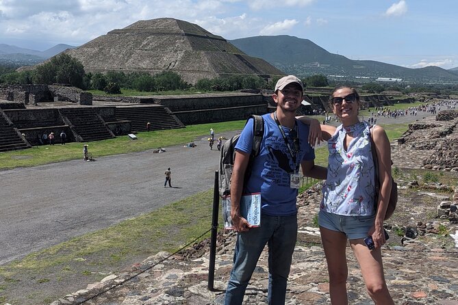 Private full tour to Teotihuacan and Basilica at your own pace - Lunch at La Gruta or another local restaurant