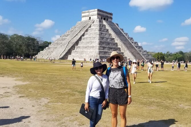 Private Guide Service in the Archaeological Zone of Chichen Itza - Meeting at the Chichen Itza entrance