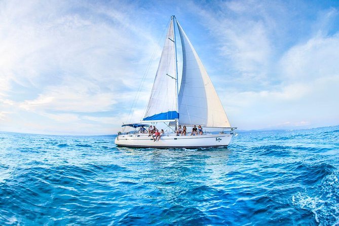 Private Luxury Sailing Cruise in Los Cabos with Lunch and Open Bar - Appetizers, sailing, and time to settle in