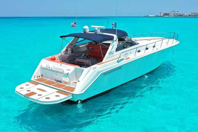 Private Luxury Yacht 55FT Rental in Cancun - The crew, comfort, and onboard equipment