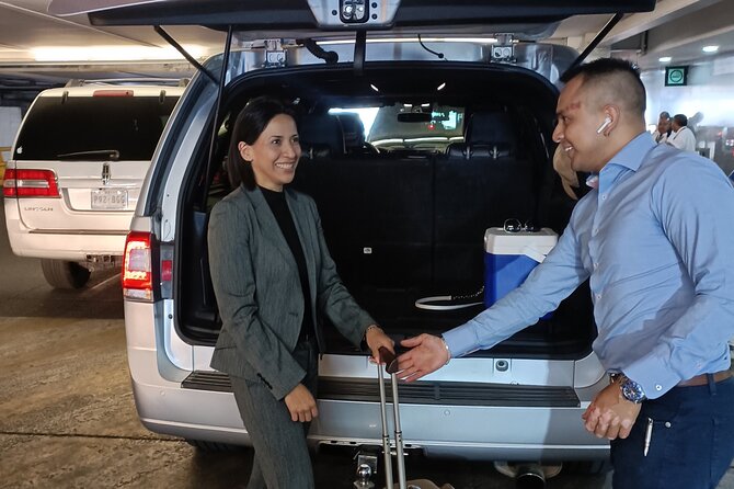 Private pick up Mexico City Airport Transfer to Hotels in Mexico City - What happens after you leave the terminal