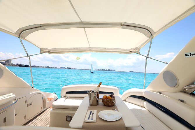 Private Premium Yacht 46FT Rental in Cancún - Swimming and Snorkeling in Turquoise Water