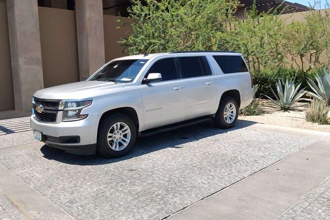 Private RoundTrip from Airport to Hotels to Cabo San Lucas Zone 3 - Handling delays, crowds, and airport confusion
