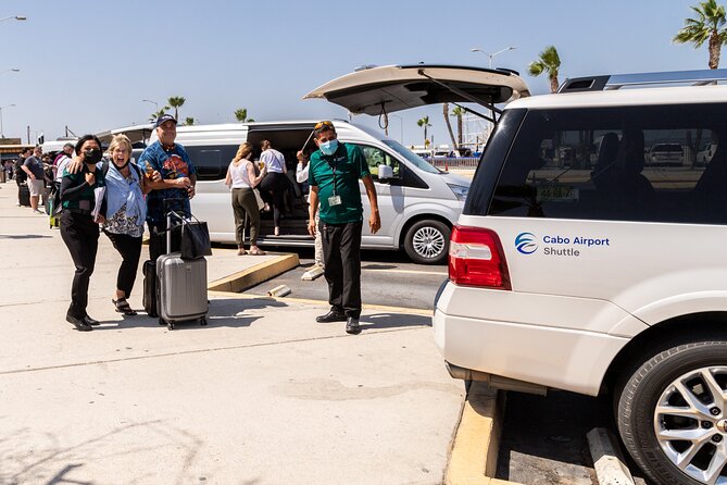 Private SUV RoundTrip from Airport to Hotels in San Jose del Cabo - Finding your driver at Los Cabos Airport