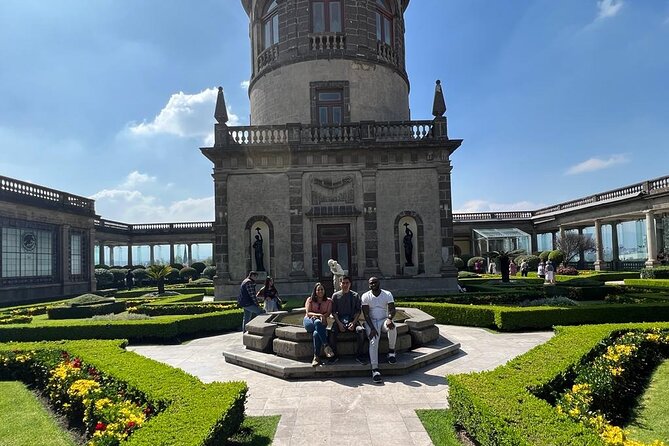 PRIVATE Tour Chapultepec Castle - What makes a private guide worth $66