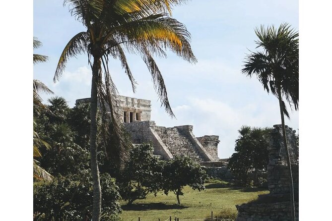 Private Tour to Tulum, Cenote and Swimming with Turtles - Tulum ruins before the crowds arrive