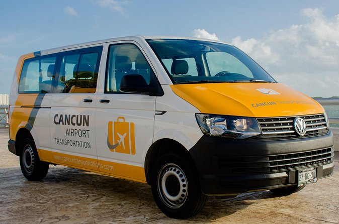 Private Transfer from Cancun Airport to Boulevard Kukulcan - Why the private format can be worth the cost