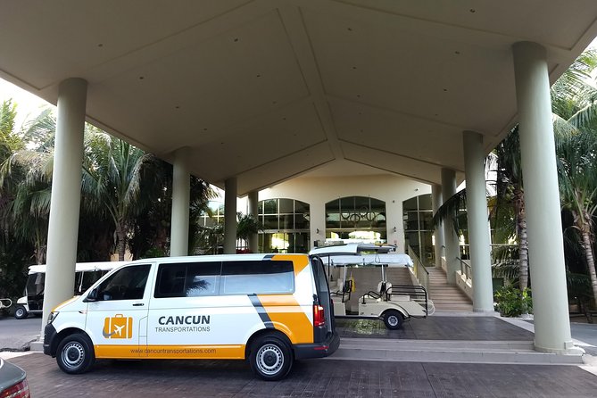 Private Transfer from Cancun Airport to Playa del Carmen - How to make your arrival smoother