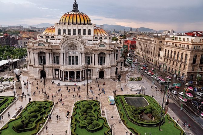Private Transfer From Mexico City Airport to Downtown - Vehicle comfort, passenger numbers, and luggage