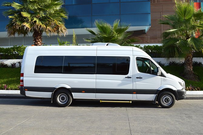 Private Transportation International Airport to Cancun - Leaving Cancun International Airport without the taxi scramble