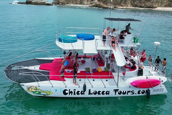 Private Yacht Charter ChicaFUN 3 Waterslides All Inclusive - What the ChicaFUN 3 experience is really about