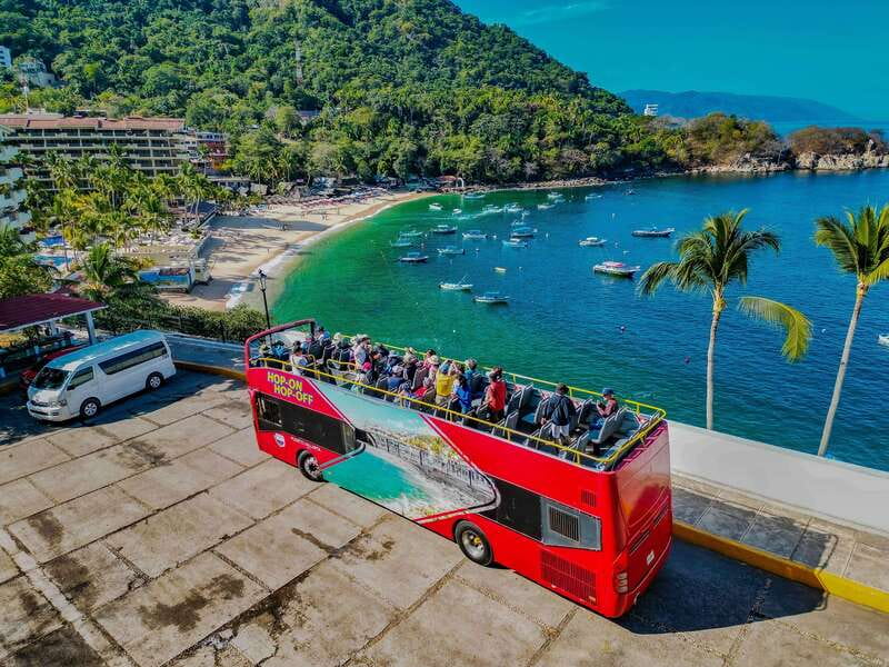 Puerto Vallarta: Hop-On-Hop-Off City Bus Tour - The city ride: neighborhoods, streets, and useful bearings