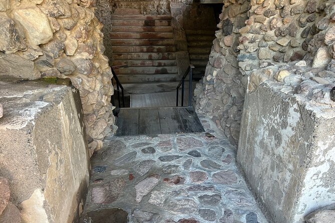 Pyramids of Teotihuacan Dawn (Tequila and Mezcal Tasting) - Who should choose this experience?