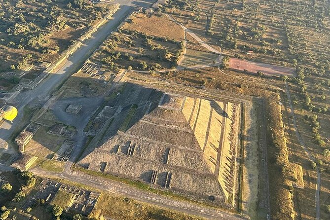 Pyramids of Teotihuacan without traps for tourists morning or afternoon - Shopping without the usual sales pitch